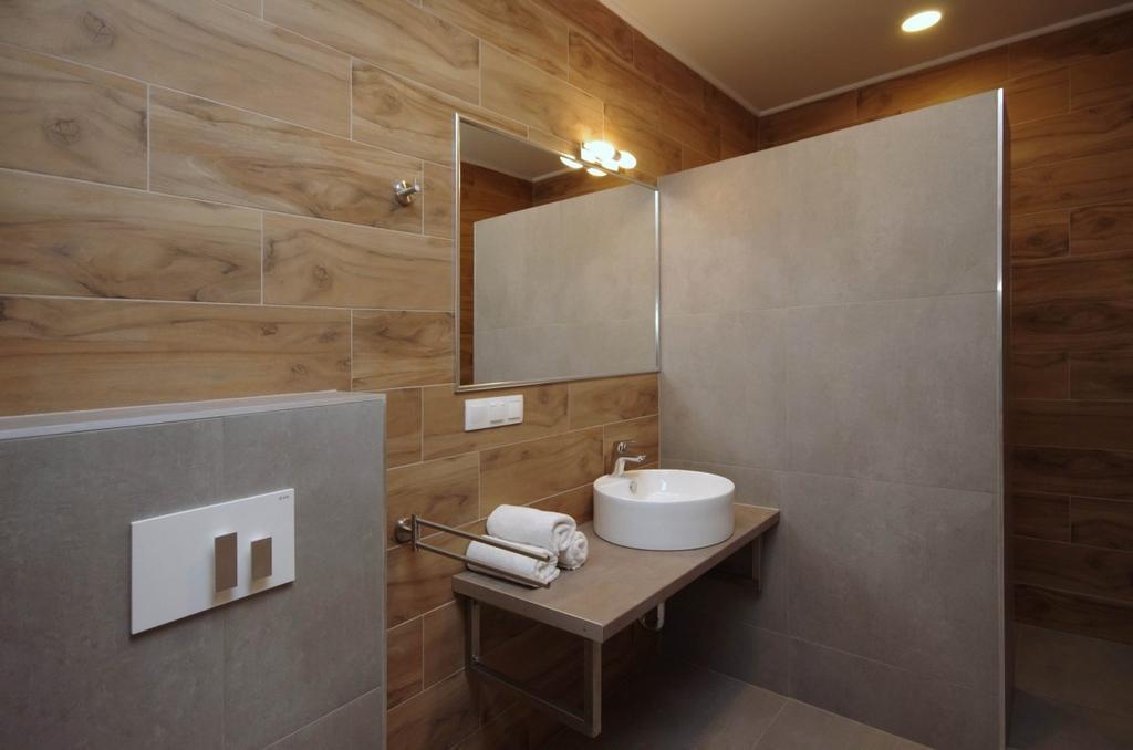 Mosoly Deluxe Apartman ยูลา ภายนอก รูปภาพ